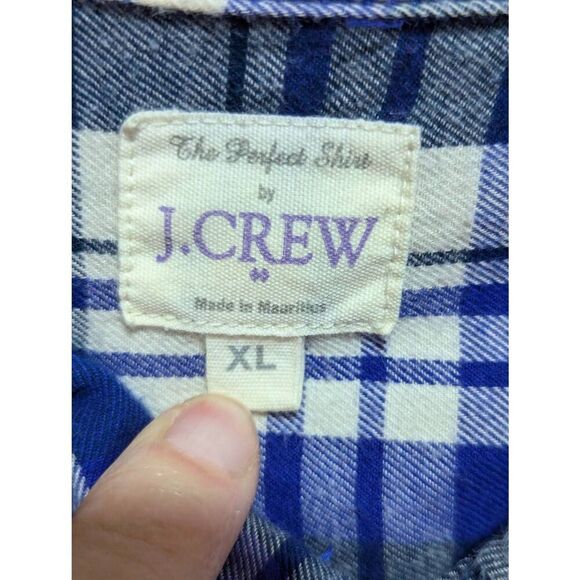 J. Crew Women's Blue Plaid Flannel Button-Front The Perfect Fit Shirt Size XL - Picture 3 of 6